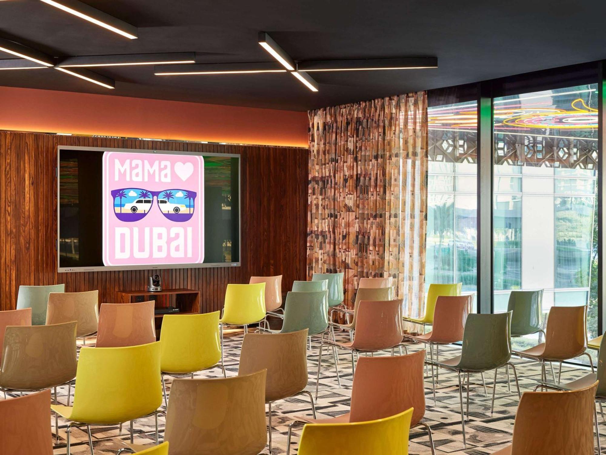 Hotel Mama Shelter Dubaj Zewnętrze zdjęcie